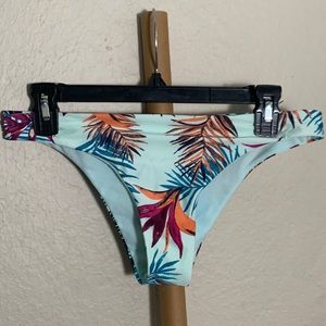 Roxy bikini bottoms